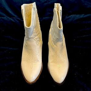Western white booties